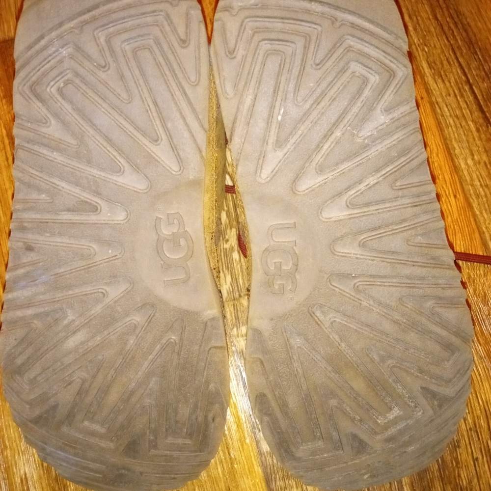 Ugg boots - Picture 3 of 4